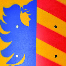 Stabiles, gebogenes Ritter Schild - Motiv: Lancelot - Material: Pappelholz - Abmessungen 36/50cm - Farbe: blau-gelb [Unbedenkliche Farben | Genietete Halteriemen aus Kunstleder