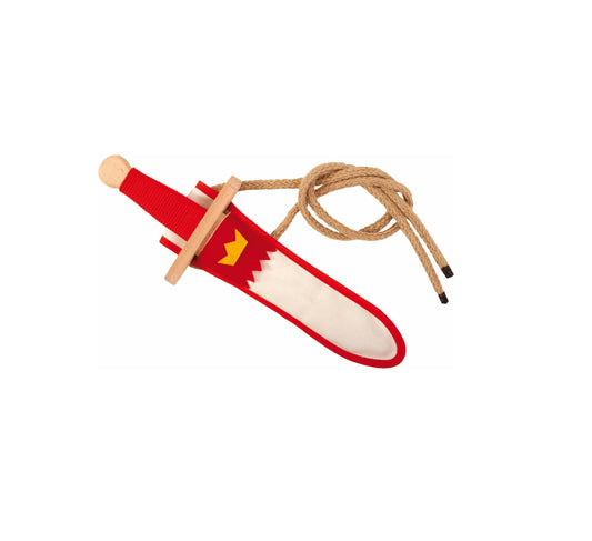 Holzspielzeug-Schwert mit rotem Griff und heller Holzparierstange in einer weißen Scheide mit rotem Rand, gelbem Kronenmotiv und beiger Tragekordel.