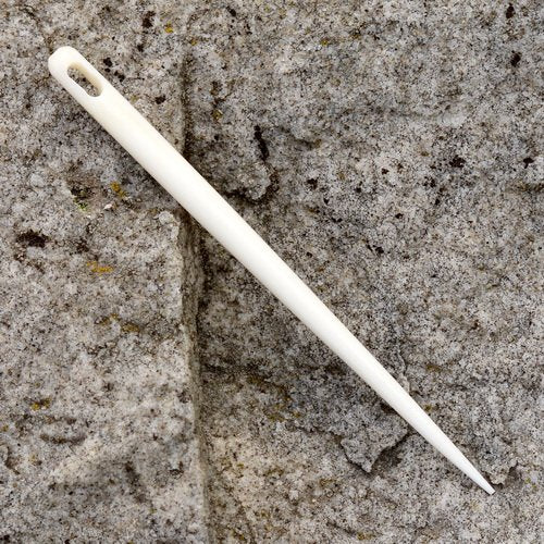 Knochennadel / Nähnadel aus Knochen klein