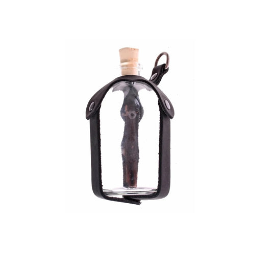 Trankflasche mit Leder-Halterung Braun o. Schwarz - 100 ml